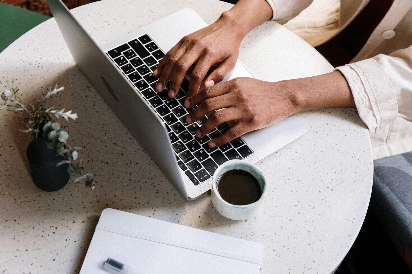 How to start a blog and make money? (2025-2026)