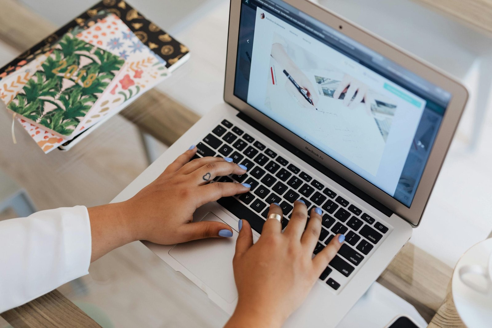 earn money online with no skills 2025