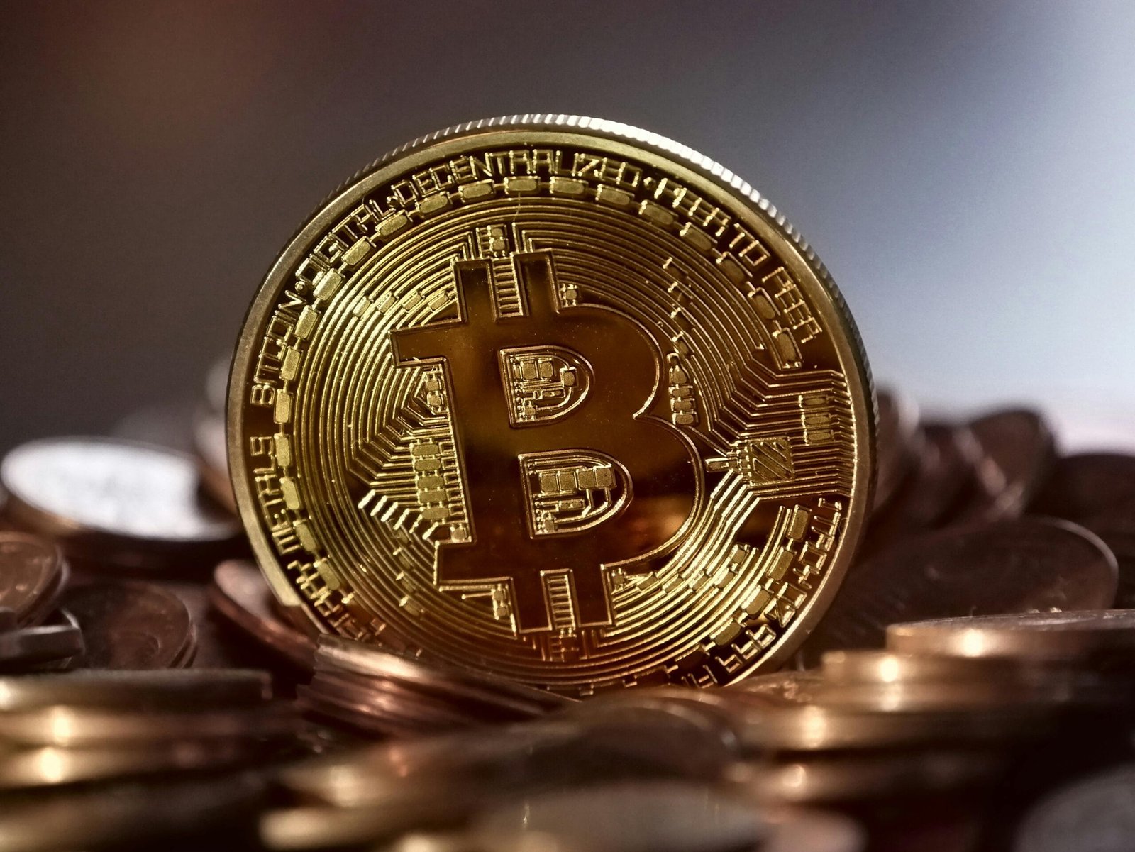 Top 10 Cryptocurrencies to Invest in 2025