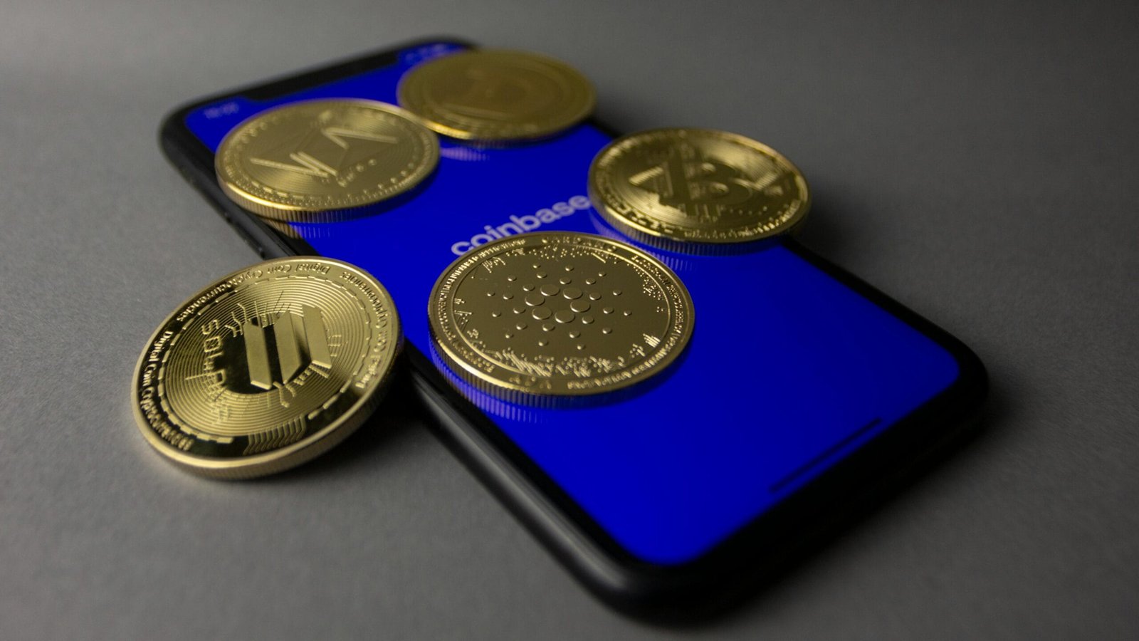 Top 10 Cryptocurrencies to Invest in 2025