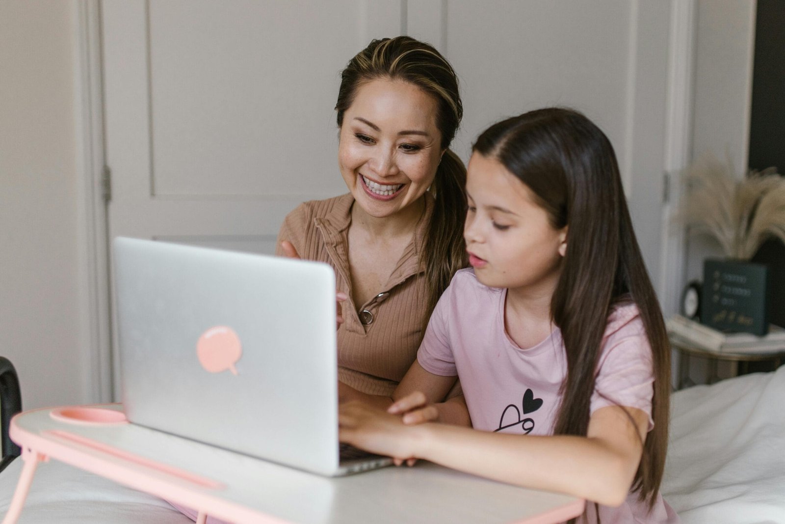 earn money online with no skills 2025